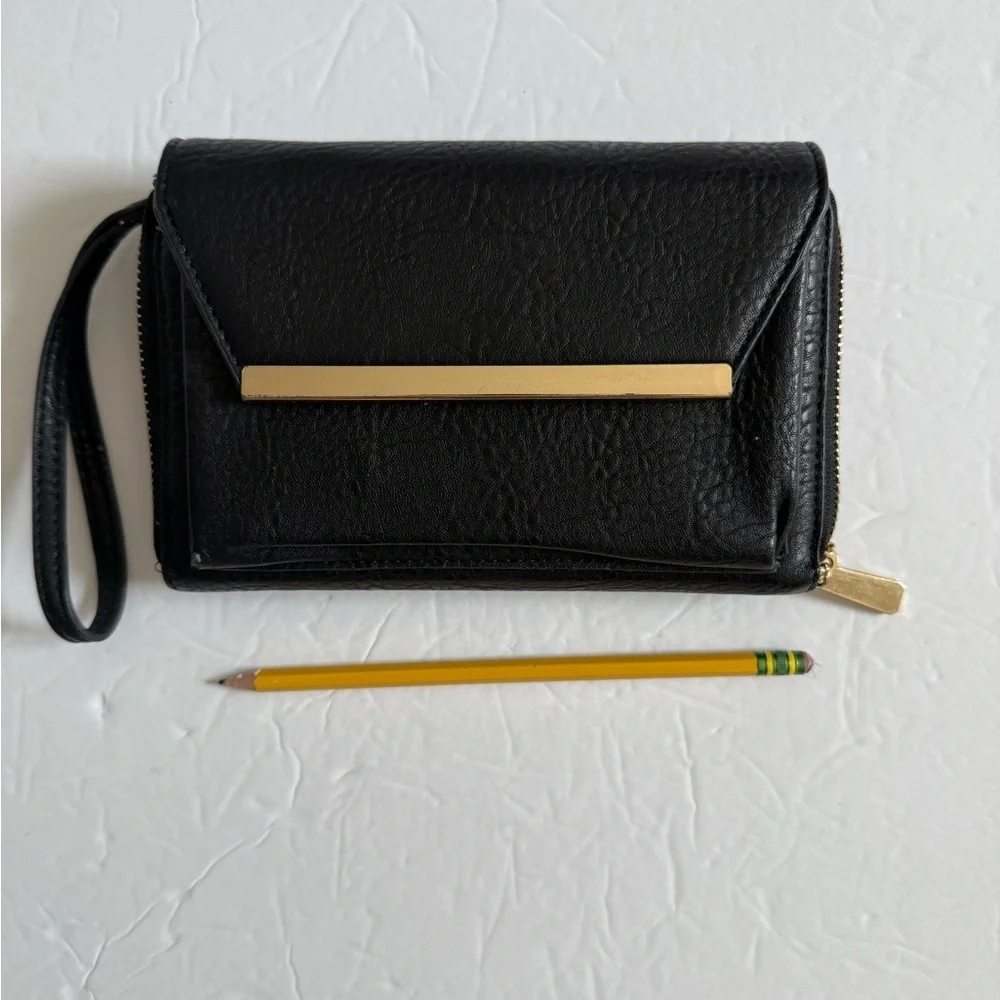 Black Leather Modern Wristlet Clutch Purse